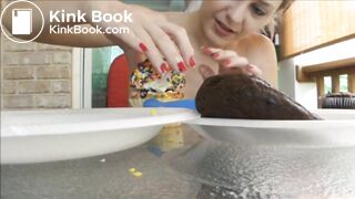 One of my favorite scat girl making more shit cakes