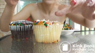 One of my favorite scat girl making more shit cakes