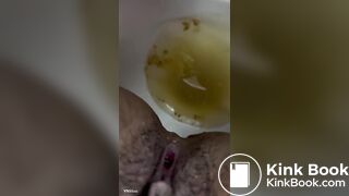 Camgirl Goes To Bathroom In Between Privates *no face*