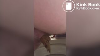 Cute girl poop scene058