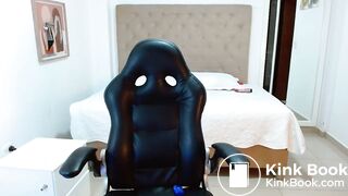 AMAZING LATINA . ONE OF MY PREFER