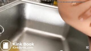 Hot girl shitting in the sink