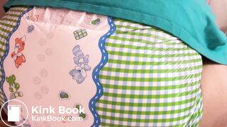 Sexy Hot Lightskin Ebony Girl Huge Diaper Poop