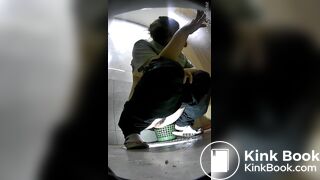 spy camera asian girl pee and shit.video_1326