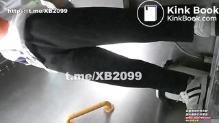 spy camera asian girl pee and shit.video_1...