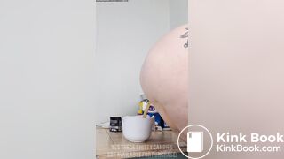 One of my favorite scat girl making a shit meal - video 3