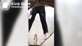 spy camera asian girl pee and shit.video_1404