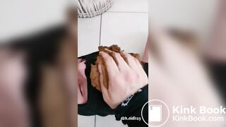 Faceshitting scat slave