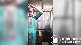 bath hidden video of cute girl
