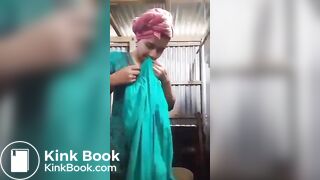 bath hidden video of cute girl