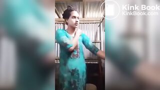 bath hidden video of cute girl