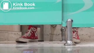 spy camera asian girl pee and shit.video_1339