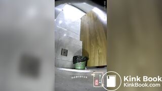 spy camera asian girl pee and shit.video_1335