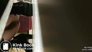 spy camera asian girl pee and shit.video_1357