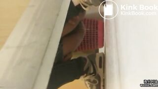 spy camera asian girl pee and shit.video_1357