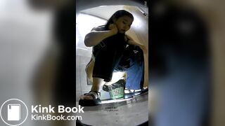 spy camera asian girl pee and shit.video_1328