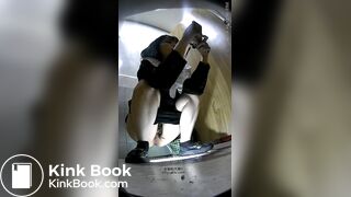 spy camera asian girl pee and shit.video_1328