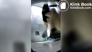 spy camera asian girl pee and shit.video_1328