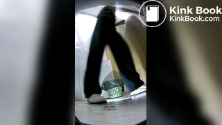spy camera asian girl pee and shit.video_1328