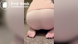 Sex Hot White Girl Huge Crackly Light Pink Panty Poop