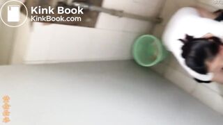 spy camera asian girl pee and shit.video_1378