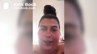 girl pooping on tiktok live