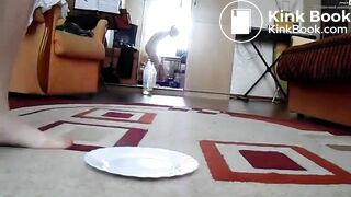 Hot girl shitting on plate - video 24