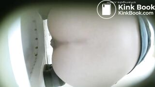 spy camera asian girl pee and shit.video_1260