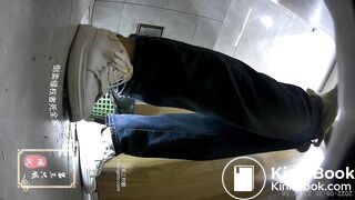 spy camera asian girl pee and shit.video_1338