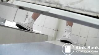 spy camera asian girl pee and shit.video_1332