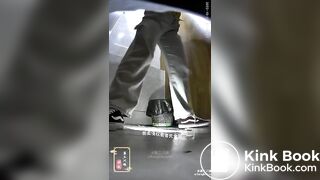 spy camera asian girl pee and shit.video_1252