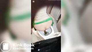 Slutty wife spied while shitting