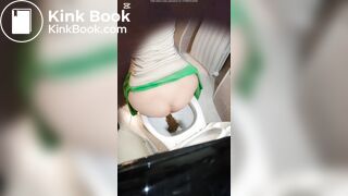 Slutty wife spied while shitting