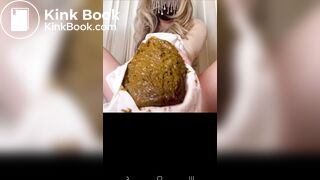 Women poops her panties