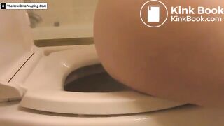 Nathalie Wonder pooping on toilet