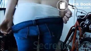 Sexy Hot White Girl Shits Her White Panties In Jeans