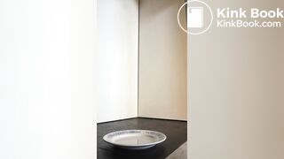 Hot young girl pooping