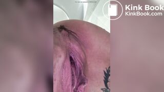 Aussie taking a sloppy morning poo