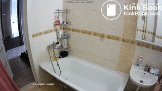 Big booty teen power pee and drop some bomb