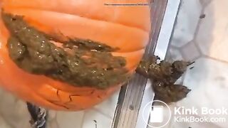 Hot girl shitting on pumpkin