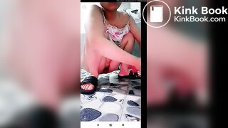 Indonesian livestream shitting