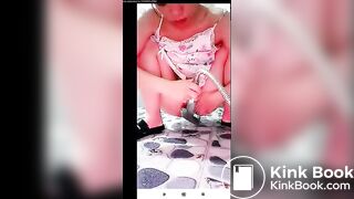 Indonesian livestream shitting