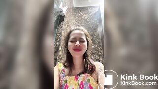 Girl record herself pooping