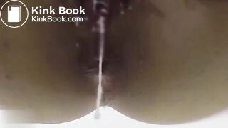 Japanese woman's toilet scene - video 83