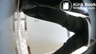 spy camera asian girl pee and shit.video_1231