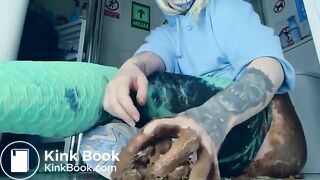 3 times scat smearing on the buttocks..