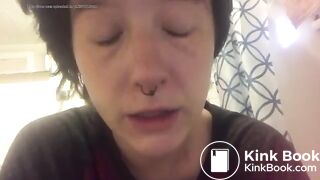 Girl pooping on toilet - video 58