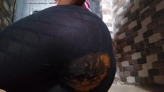 Sexy Hot Black Girl Explodes Her Black Leggings