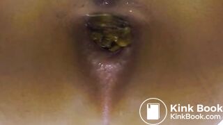 Japanese woman's toilet scene - video 88