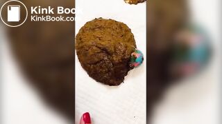 HOT Sexy Chubby White Girl Huge Lolipop Panty Poop